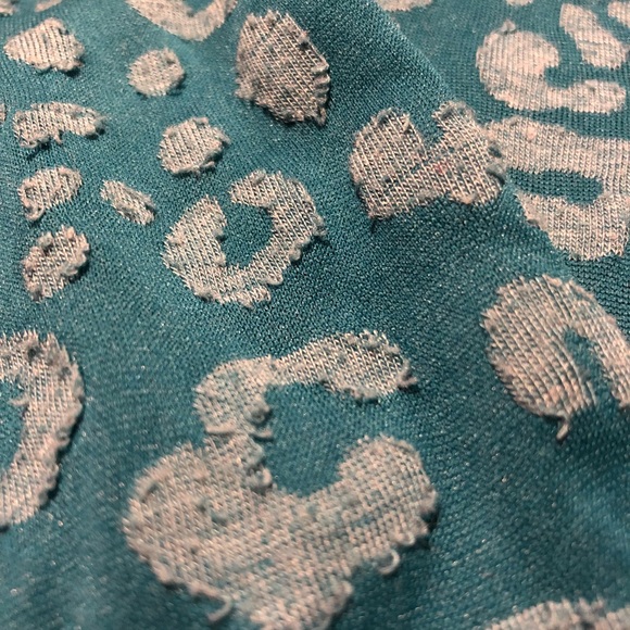 Ariat cheetah print shirt - Picture 4 of 4